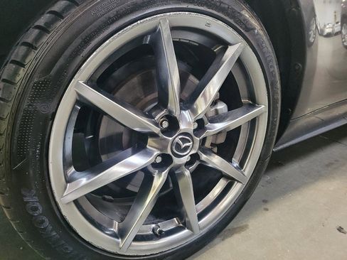 Used 2019 MAZDA MX-5 Miata RF Grand Touring RWD image 31