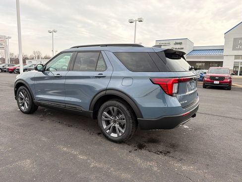 New 2026 Ford Explorer Active w/ Active Comfort Package AWD/4WD image 3