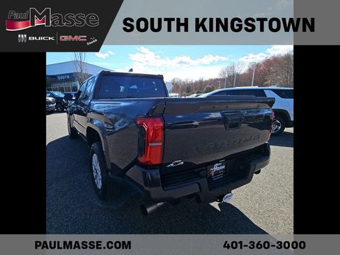 Used 2025 Toyota Tacoma SR5 AWD/4WD image 4