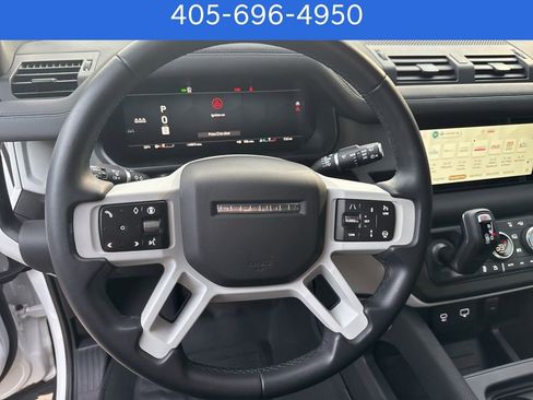 Used 2024 Land Rover Defender 110 S image 26