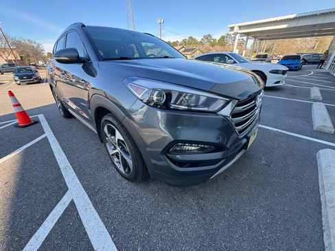 Used 2017 Hyundai Tucson Limited w/ Limited Ultimate Package 03 image 1