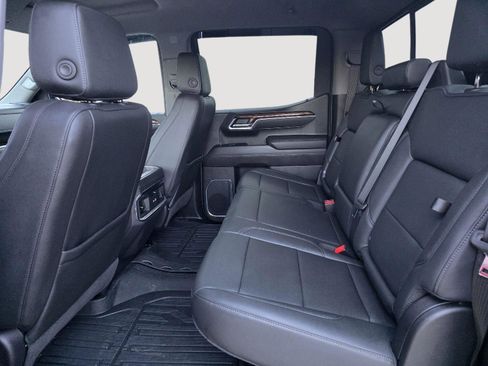 Used 2024 GMC Sierra 1500 Elevation w/ Elevation Premium Package image 13