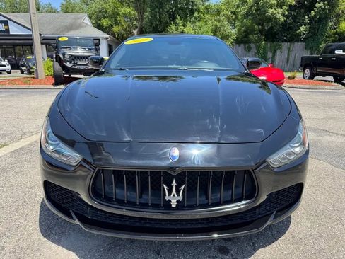 Used 2015 Maserati Ghibli image 2