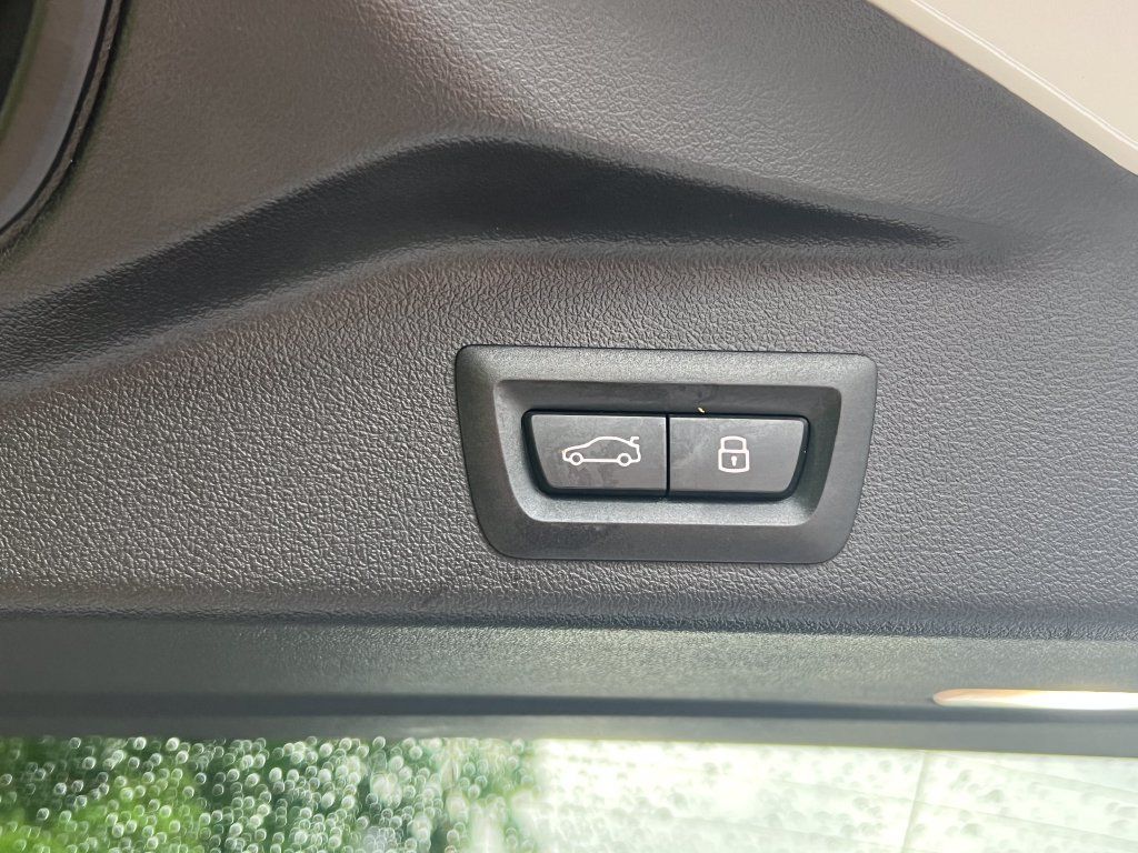 Used 2025 BMW X5 xDrive40i AWD/4WD image 19