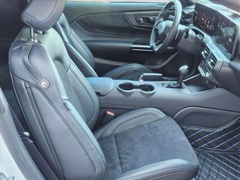Used 2025 Ford Mustang Dark Horse RWD image 17