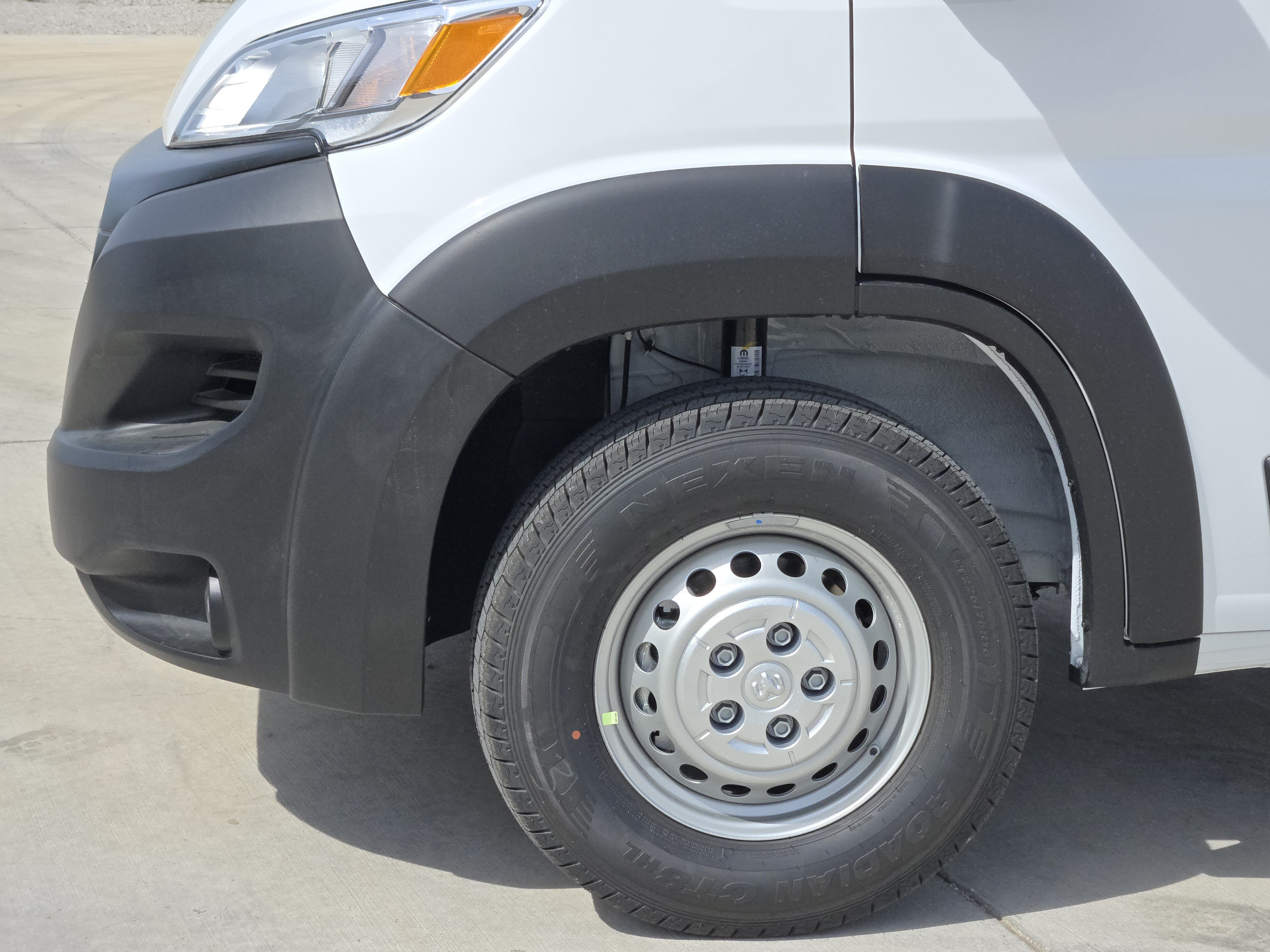 New 2026 RAM ProMaster 2500 w/ Convenience Group FWD image 6