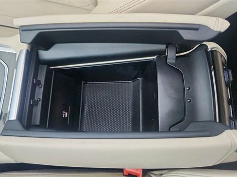 Used 2023 BMW X6 xDrive40i w/ Executive Package image 59