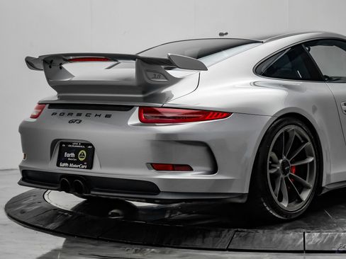 Used 2015 Porsche 911 GT3 RWD image 19