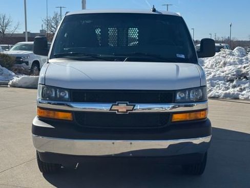 Used 2024 Chevrolet Express 2500 w/ Driver Convenience Package image 3