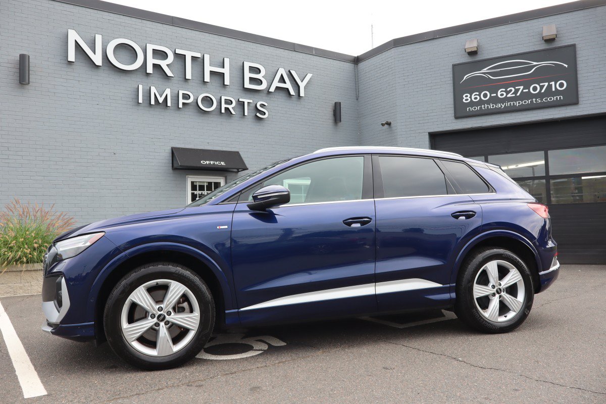 Used 2023 Audi Q4 e-tron Prestige AWD/4WD image 1