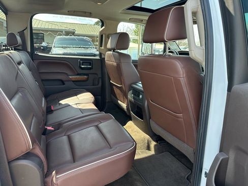 Used 2017 Chevrolet Silverado 2500 High Country w/ Duramax Plus Package image 14