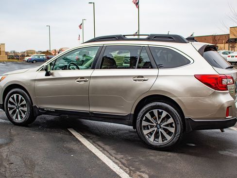 Used 2016 Subaru Outback 2.5i Limited image 6