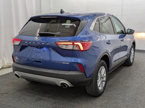 Used 2022 Ford Escape SE w/ Convenience Package image 2