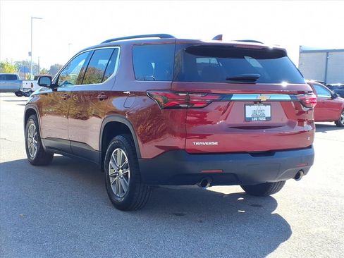 Used 2023 Chevrolet Traverse LT image 5