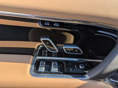 New 2026 Land Rover Range Rover Long Wheelbase SE image 14