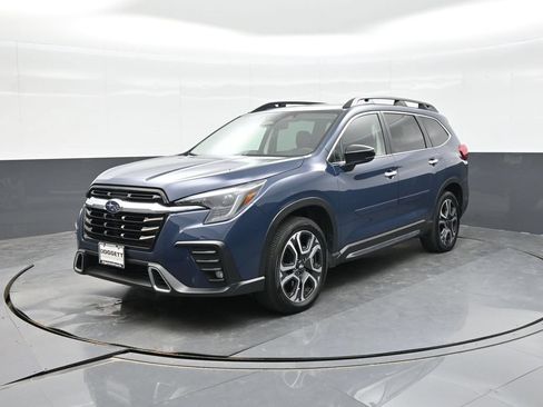 Used 2024 Subaru Ascent Touring AWD/4WD image 1