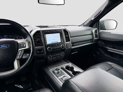 Used 2021 Ford Expedition XLT AWD/4WD image 24