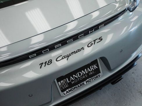 Used 2021 Porsche 718 Cayman GTS RWD image 27