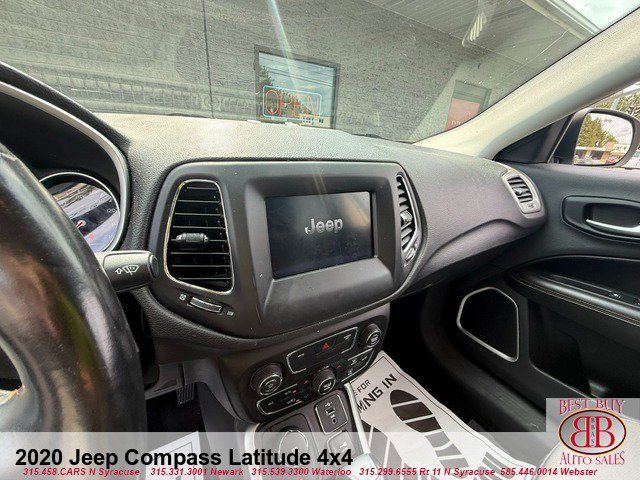 Used 2020 Jeep Compass Latitude w/ Cold Weather Group AWD/4WD image 24