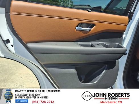 New 2026 Nissan Pathfinder Platinum AWD/4WD image 12