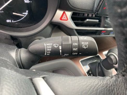 Certified 2024 Toyota Sienna XLE image 29