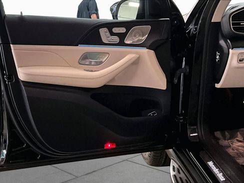 Certified 2022 Mercedes-Benz GLS 450 4MATIC image 22