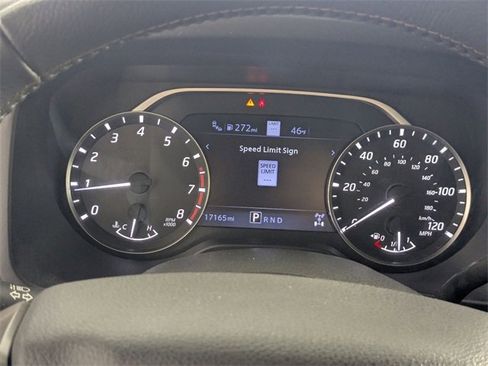 Used 2024 Nissan Titan Platinum Reserve w/ Moonroof Package image 19