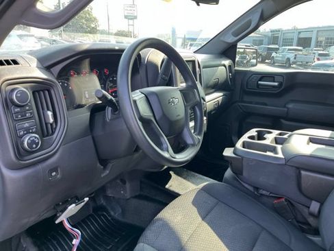 Used 2019 Chevrolet Silverado 1500 W/T w/ Trailering Package AWD/4WD image 6