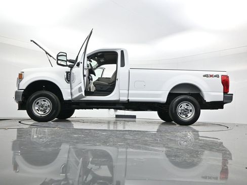 Used 2022 Ford F250 XL w/ Power Equipment Group image 50