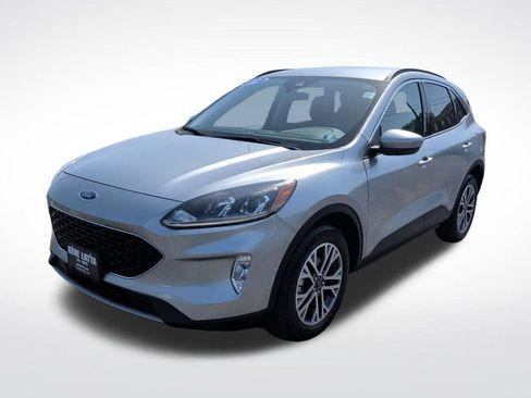 Certified 2022 Ford Escape SEL w/ Technology Package AWD/4WD image 3