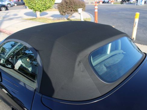 Used 2006 Porsche Boxster RWD image 33