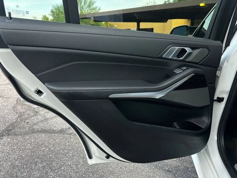 Used 2020 BMW X7 M50i w/ Executive Package image 21