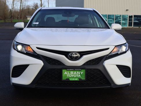 Used 2019 Toyota Camry SE image 10