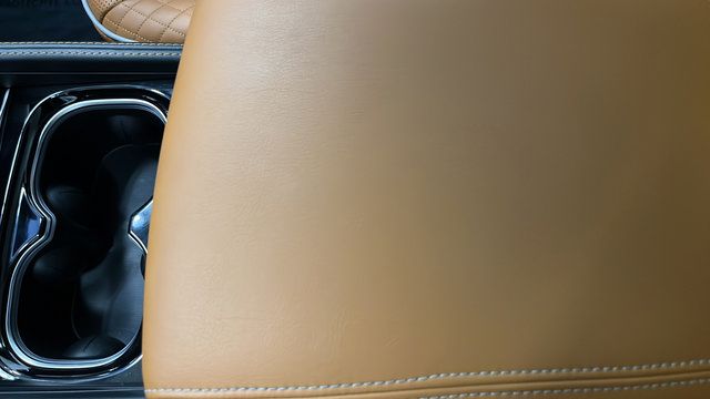 Used 2023 Chrysler Pacifica Pinnacle FWD image 20
