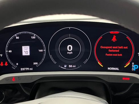 Used 2022 Porsche Taycan image 11