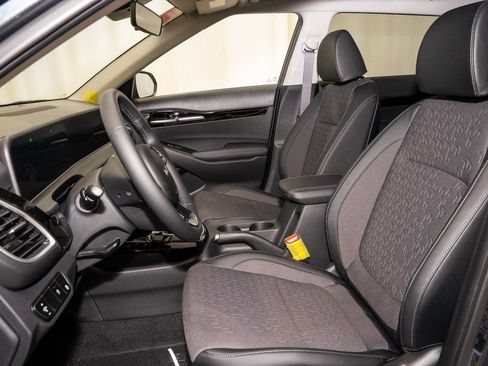 New 2026 Kia Seltos S image 13