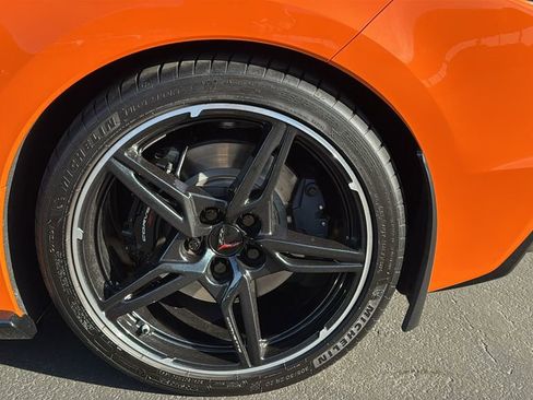 Used 2022 Chevrolet Corvette Stingray Premium Conv w/ Z51 Performance Package image 8