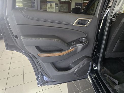 Used 2019 GMC Yukon Denali w/ Denali Ultimate Package AWD/4WD image 11
