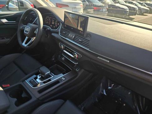 Used 2024 Audi Q5 2.0T Premium Plus w/ Premium Plus Package image 12