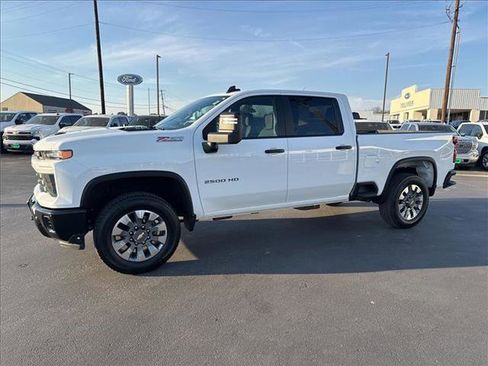 Used 2024 Chevrolet Silverado 2500 Custom w/ Custom Convenience Package image 13