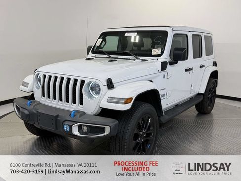 Used 2023 Jeep Wrangler Unlimited Sahara w/ Cold Weather Group AWD/4WD image 4