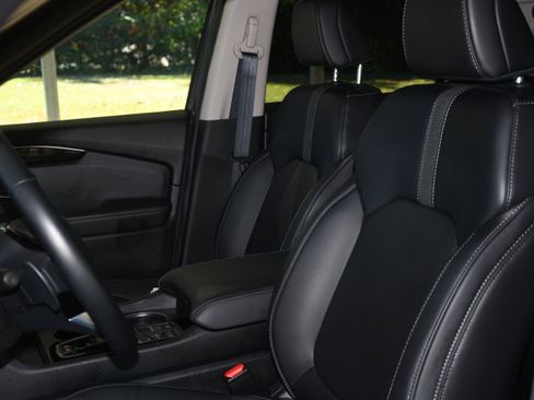 Certified 2025 Honda Pilot EX-L image 12