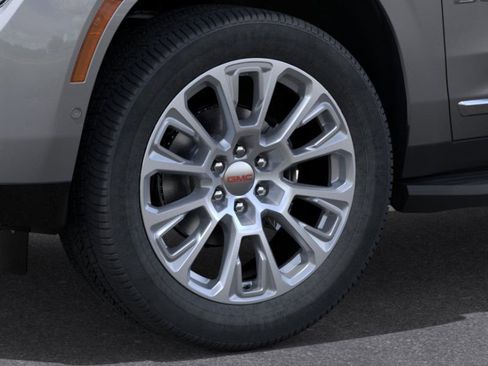 New 2026 GMC Yukon Denali image 9