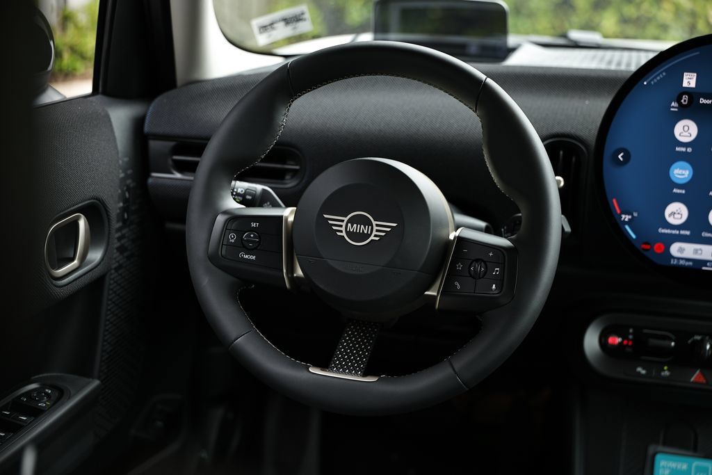 New 2026 MINI Cooper 4-Door Hardtop FWD image 30