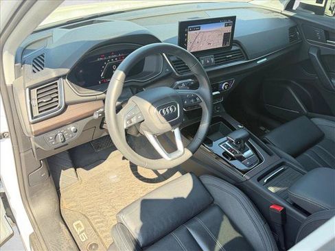 Used 2023 Audi Q5 2.0T Prestige w/ Prestige Package AWD/4WD image 9