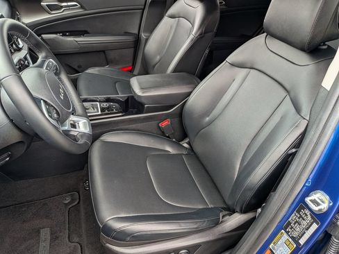 Used 2023 Kia Sportage EX FWD image 15