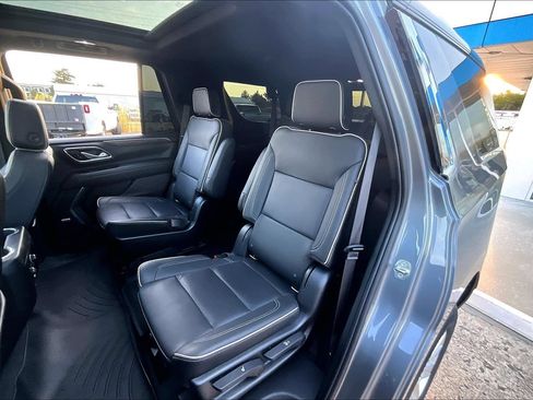 Used 2021 Chevrolet Tahoe Premier AWD/4WD image 28