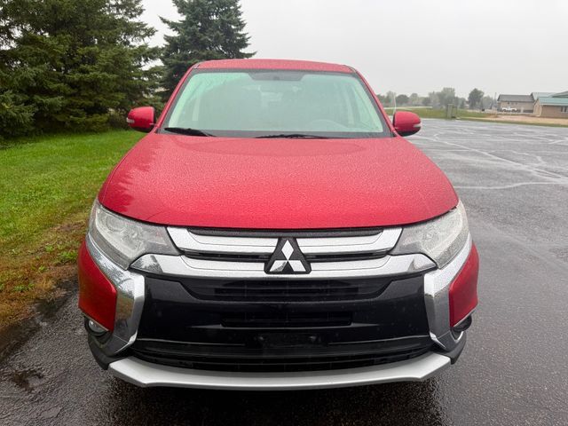 Used 2016 Mitsubishi Outlander SE AWD/4WD image 5