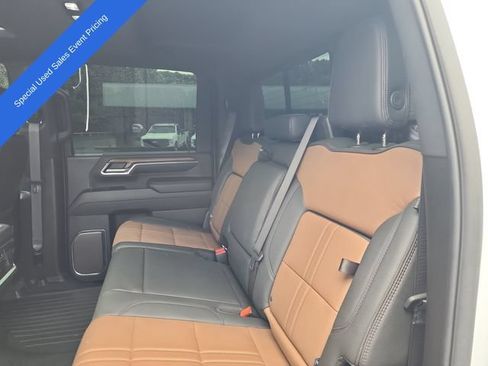 Used 2024 Chevrolet Silverado 3500 High Country w/ High Country Premium Package AWD/4WD image 17
