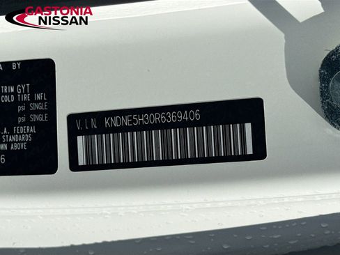 Used 2024 Kia Carnival SX FWD image 43